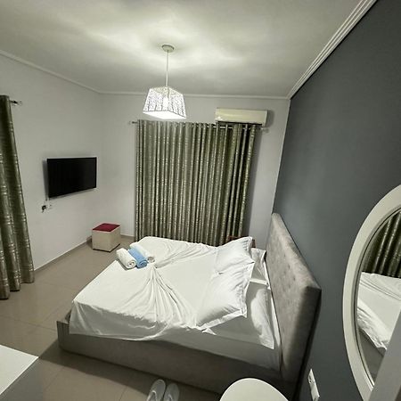 Hotel Elisabet Sarandë 外观 照片