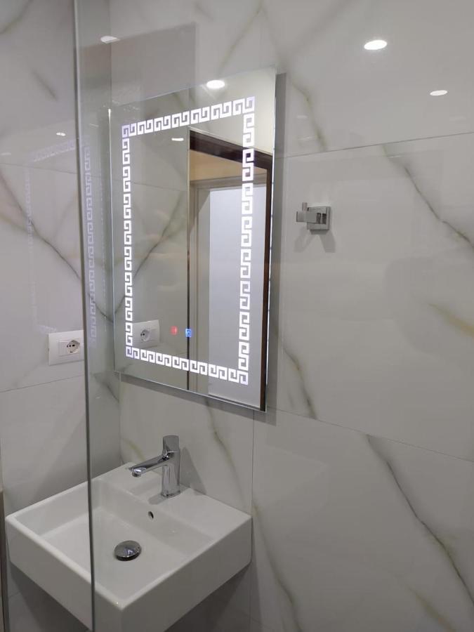 Hotel Elisabet Sarandë 外观 照片