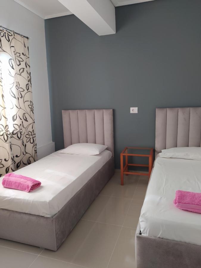 Hotel Elisabet Sarandë 外观 照片
