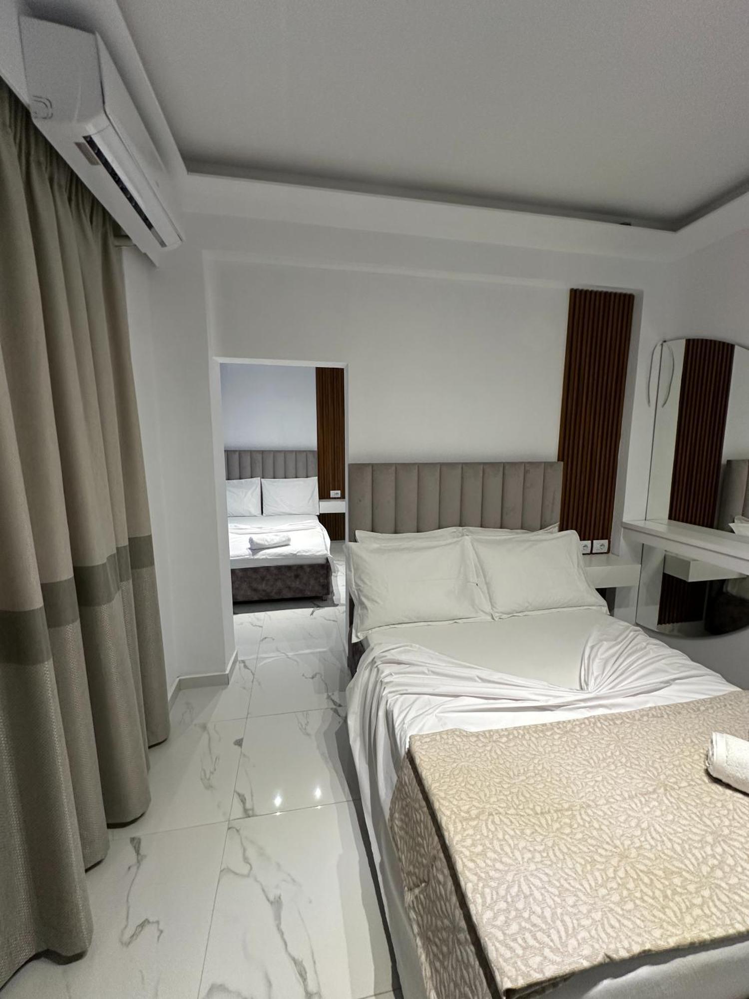Hotel Elisabet Sarandë 外观 照片