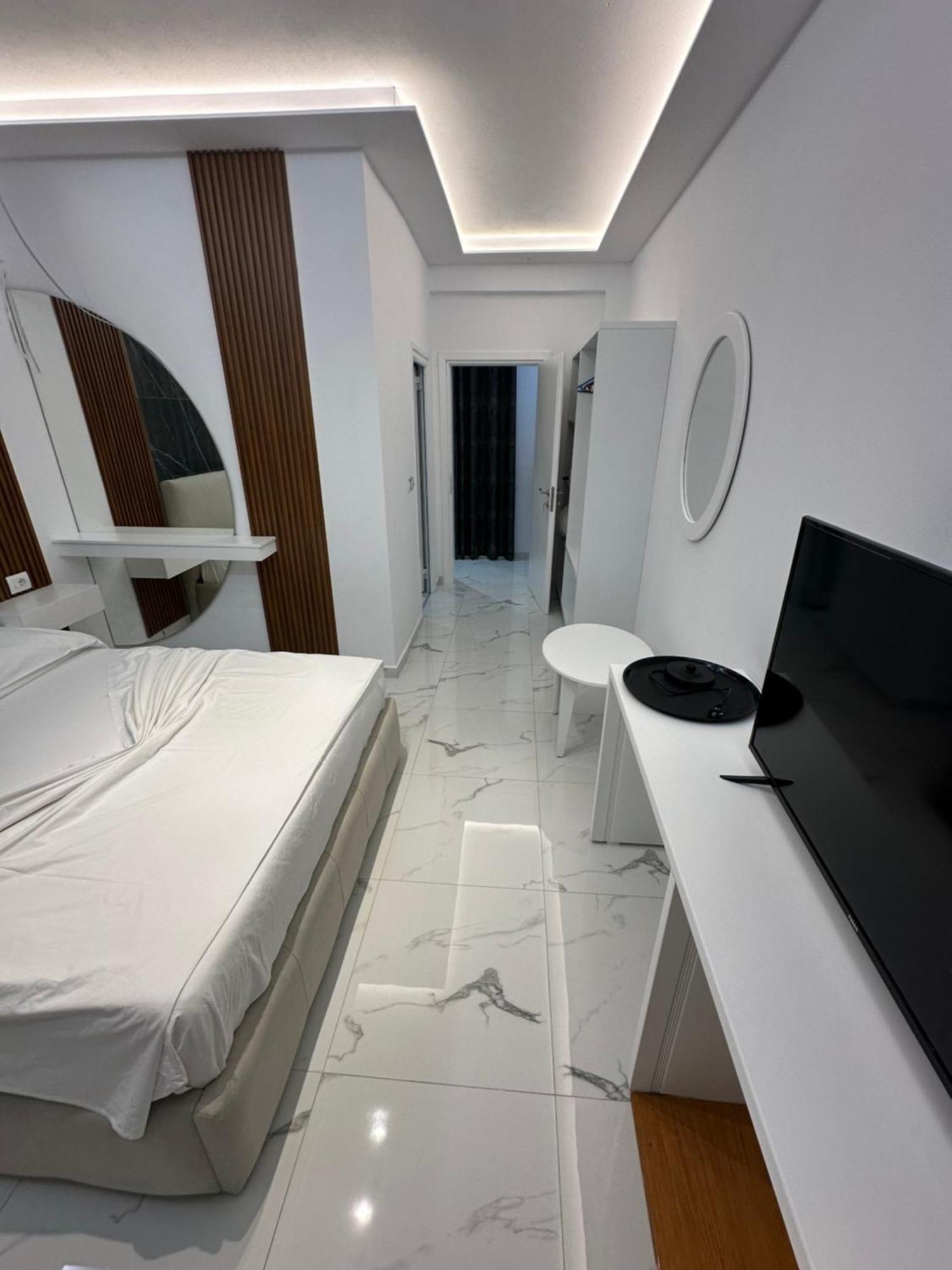 Hotel Elisabet Sarandë 外观 照片