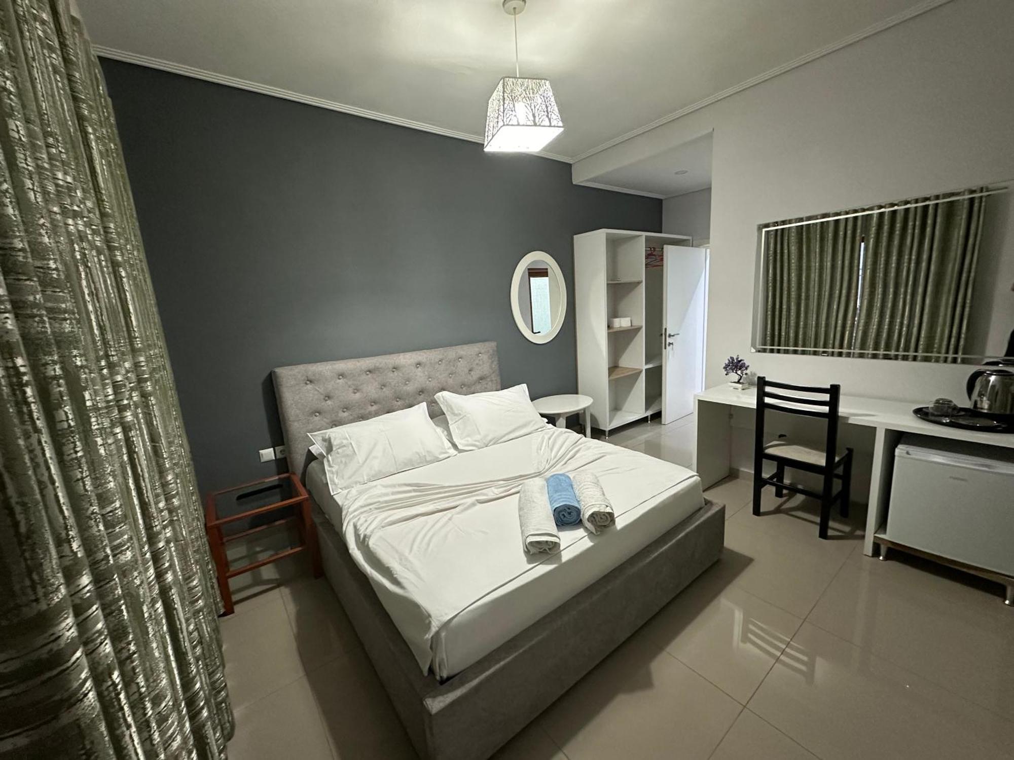 Hotel Elisabet Sarandë 外观 照片