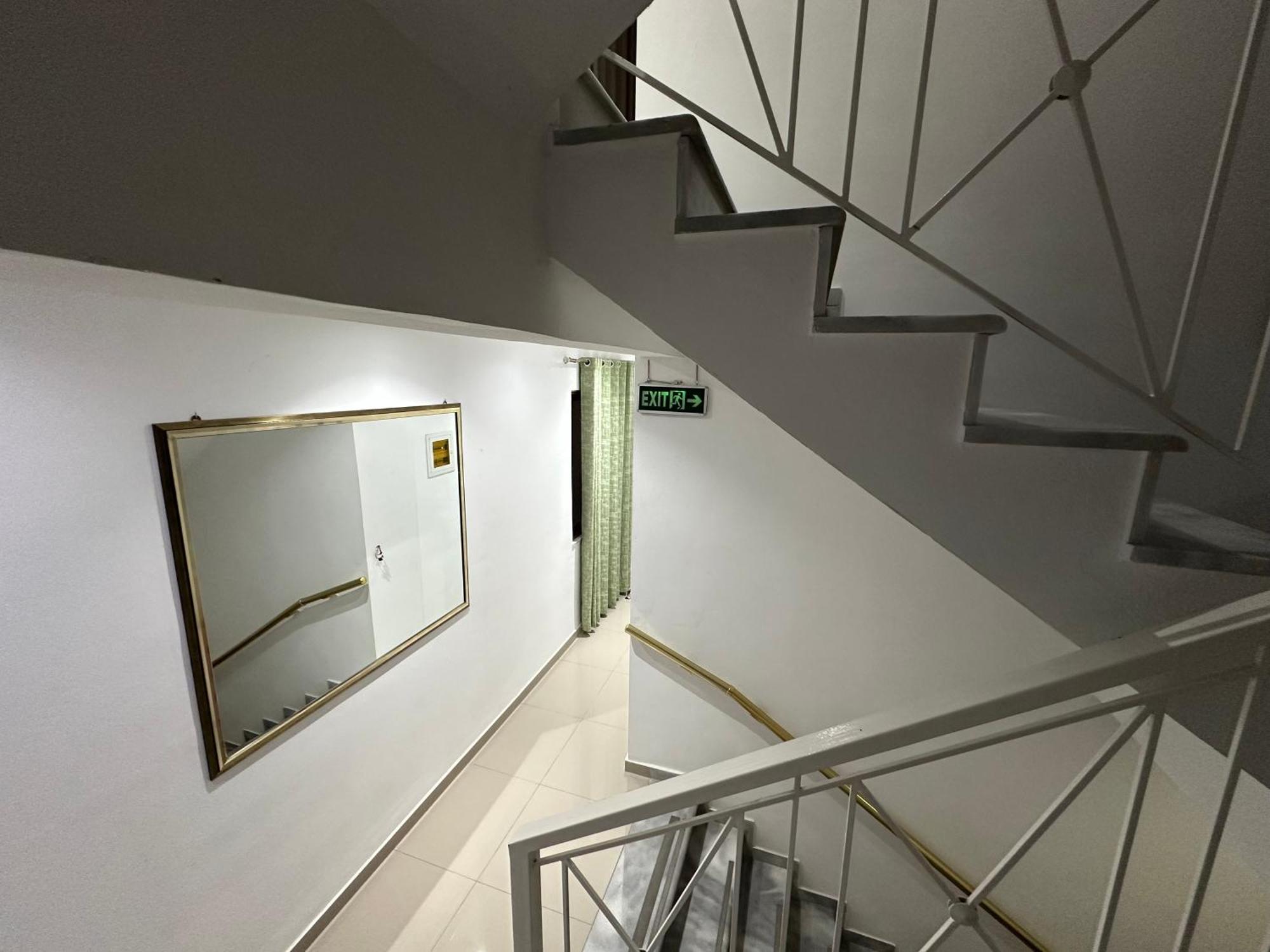 Hotel Elisabet Sarandë 外观 照片