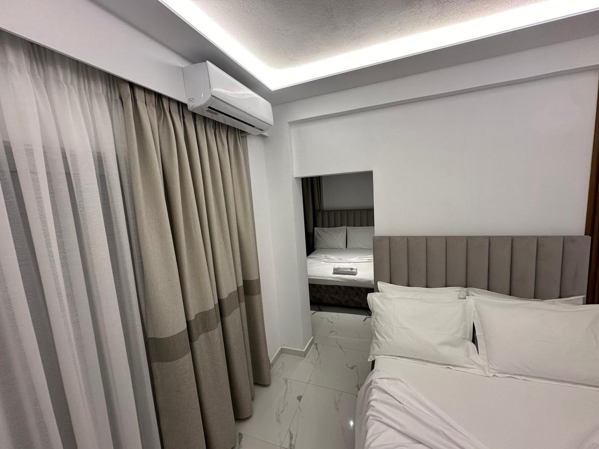 Hotel Elisabet Sarandë 外观 照片
