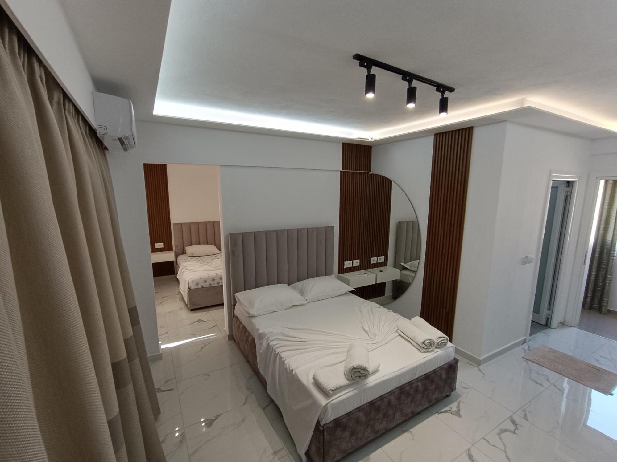 Hotel Elisabet Sarandë 外观 照片